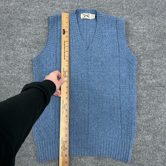 JCPenney The Fox Sweater Vest Men LT Waffle Textured Wool Made in USA Vintage 80 - Picture 5 of 9